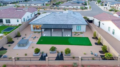 Exterior - 16 N Tabletop St, Washington, UT 84780 photo 3 of 10