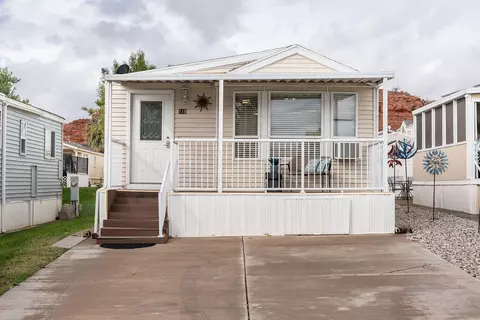 1150 W Red Hills Pkwy #119, Washington, UT 84780