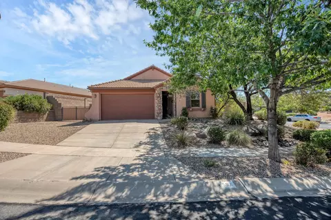 Exterior - 562 N West Ledge Pkwy E, Washington, UT 84780 photo 2 of 19