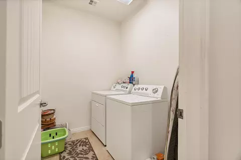 Other - 562 N West Ledge Pkwy E, Washington, UT 84780 photo 2 of 5