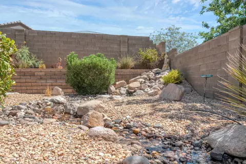 Exterior - 562 N West Ledge Pkwy E, Washington, UT 84780 photo 11 of 19