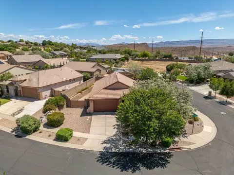 View/Area - 562 N West Ledge Pkwy E, Washington, UT 84780 photo 5 of 6