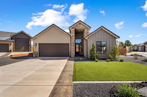 565 S Harmony Cir, Ivins, UT 84738