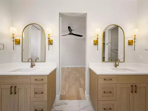 Bath - 115 E Antone Way, Washington, UT 84780 photo 1 of 6