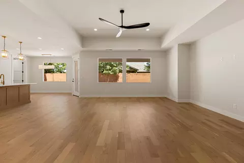 Living - 115 E Antone Way, Washington, UT 84780 photo 2 of 3