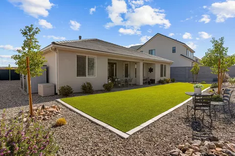 Exterior - 2952 E Yavin Way, Saint George, UT 84790 photo 3 of 6