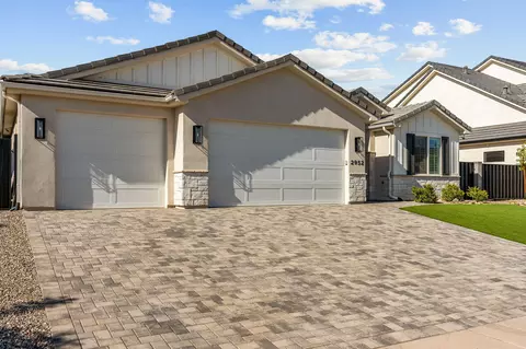 Exterior - 2952 E Yavin Way, Saint George, UT 84790 photo 2 of 6