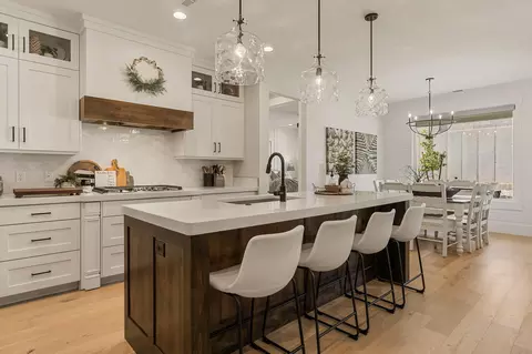 Kitchen - 2952 E Yavin Way, Saint George, UT 84790 photo 2 of 4