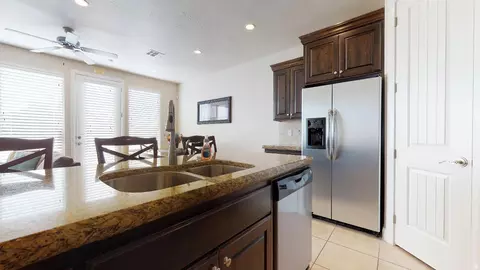 Kitchen - 4184 E Torrey Pines Dr, Washington, UT 84780 photo 2 of 3