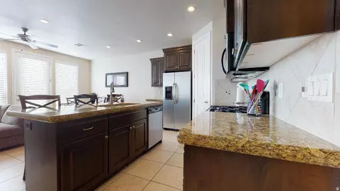 Kitchen - 4184 E Torrey Pines Dr, Washington, UT 84780 photo 3 of 3
