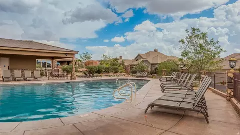 Exterior - 4184 E Torrey Pines Dr, Washington, UT 84780 photo 5 of 6