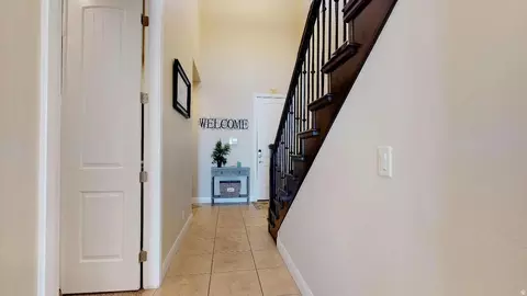 Entry Way - 4184 E Torrey Pines Dr, Washington, UT 84780 photo 3 of 6