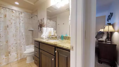 Bath - 4184 E Torrey Pines Dr, Washington, UT 84780 photo 4 of 4