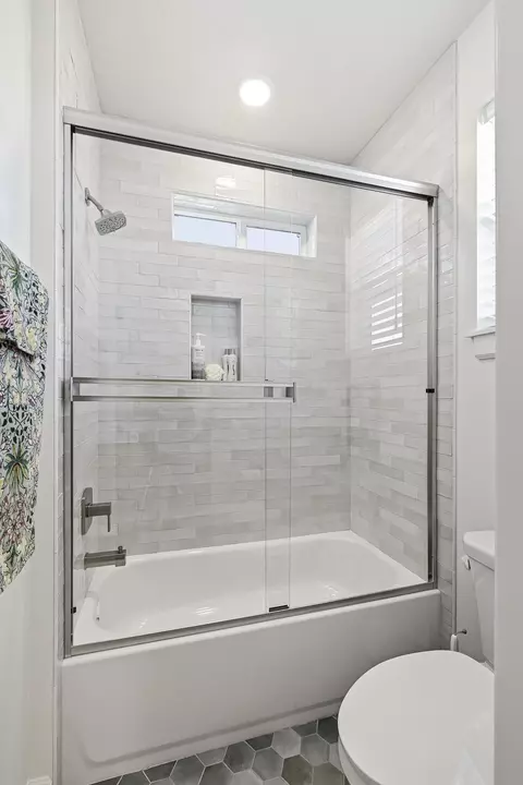 Bath - 1017 E Cellowood Ln, Cedar City, UT 84721 photo 7 of 7