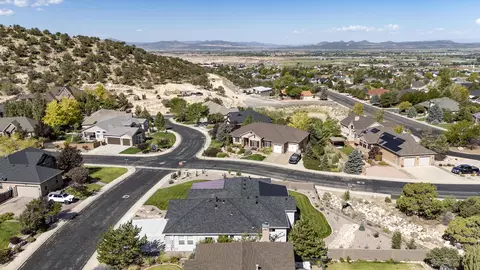 View/Area - 1017 E Cellowood Ln, Cedar City, UT 84721 photo 3 of 7