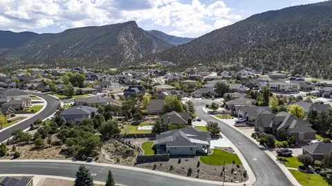 View/Area - 1017 E Cellowood Ln, Cedar City, UT 84721 photo 6 of 7
