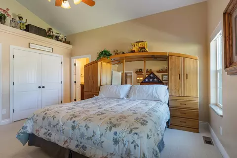 Bedroom - 522 S 200 East St, Enterprise, UT 84725 photo 1 of 2