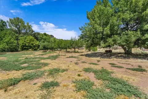 Exterior - 580 S Stagecoach Dr, Brookside, UT 84782 photo 3 of 17