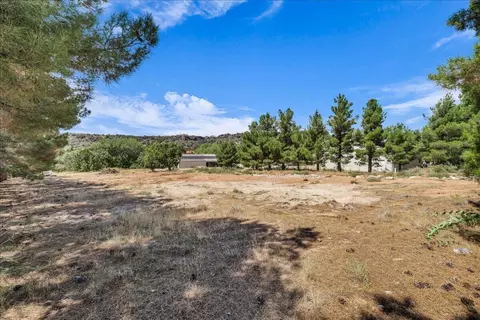 Exterior - 580 S Stagecoach Dr, Brookside, UT 84782 photo 17 of 17