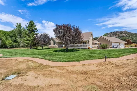Exterior - 580 S Stagecoach Dr, Brookside, UT 84782 photo 10 of 17