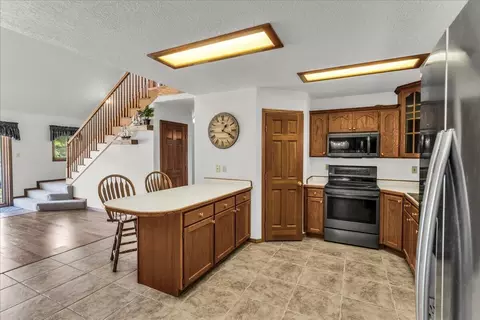 Kitchen - 580 S Stagecoach Dr, Brookside, UT 84782 photo 3 of 3