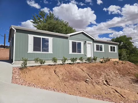 355 Pectol St, Washington, UT 84780