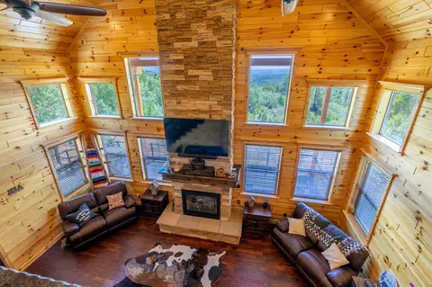 Living - 2450 E Oak Tree Dr, Virgin, UT 84779 photo 4 of 5