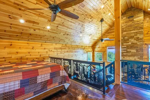 Bedroom - 2450 E Oak Tree Dr, Virgin, UT 84779 photo 4 of 6