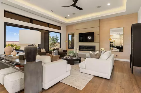 Living - 2579 E Cobalt Dr, Saint George, UT 84790 photo 2 of 4
