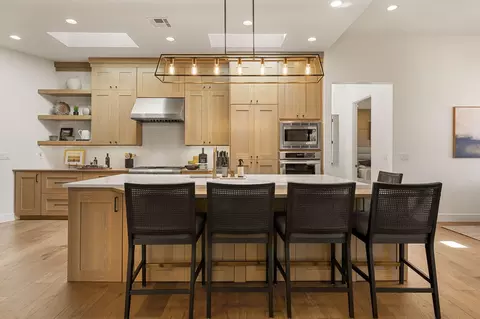 Kitchen - 2579 E Cobalt Dr, Saint George, UT 84790 photo 3 of 7