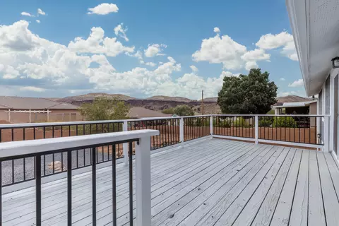 Exterior - 930 N 260 E, Hurricane, UT 84737 photo 8 of 10