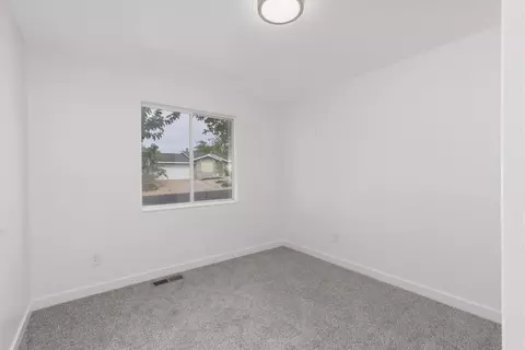 Bedroom - 930 N 260 E, Hurricane, UT 84737 photo 2 of 5