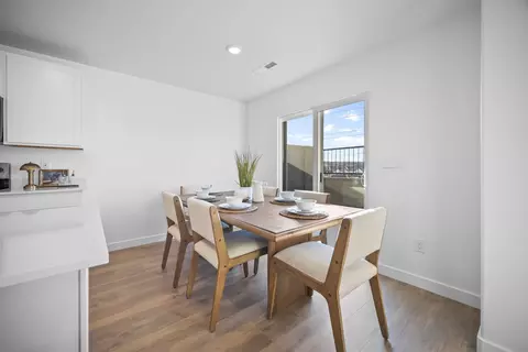 Dining - 2199 S Wolverine Way #2456, Washington, UT 84780 photo 2 of 2