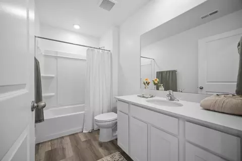 Bath - 2199 S Wolverine Way #2456, Washington, UT 84780 photo 1 of 3