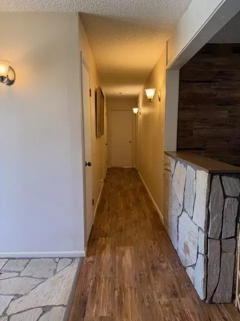 Entry Way - 252 E Altamira Dr, Cedar City, UT 84720 photo 2 of 3