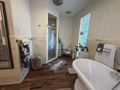 Bath - 252 E Altamira Dr, Cedar City, UT 84720 photo 4 of 8