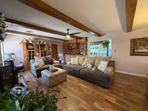 Living - 252 E Altamira Dr, Cedar City, UT 84720 photo 2 of 4