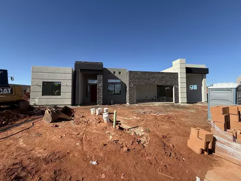 577 W 30 S, Ivins, UT 84738