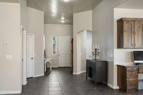 Entry Way - 279 E Memory Ln, Washington, UT 84780 photo 2 of 2