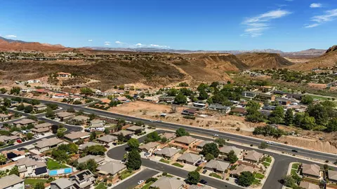 View/Area - 279 E Memory Ln, Washington, UT 84780 photo 8 of 10