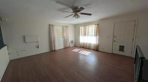 Living - 456 N 385 E, Virgin, UT 84779 photo 2 of 2