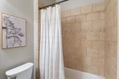 Bath - 1023 E 4430 S, Washington, UT 84780 photo 2 of 8
