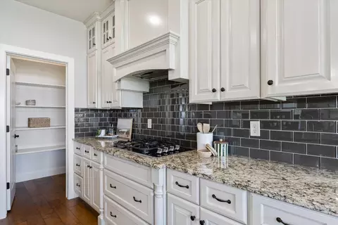 Kitchen - 1023 E 4430 S, Washington, UT 84780 photo 4 of 5