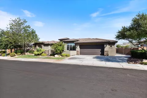 Exterior - 1023 E 4430 S, Washington, UT 84780 photo 5 of 23