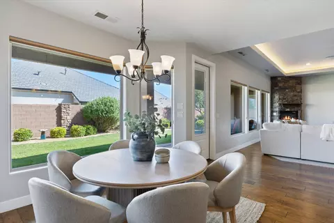 Dining - 1023 E 4430 S, Washington, UT 84780 photo 3 of 3