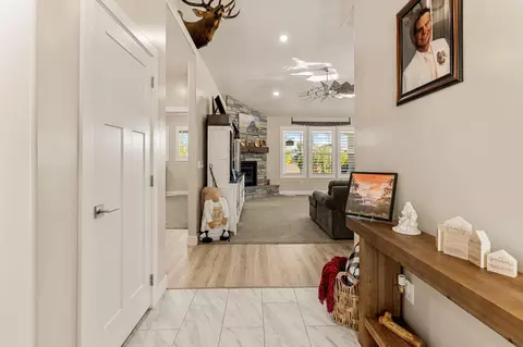 Entry Way - 563 E 5020 N, Enoch, UT 84721 photo 1 of 5