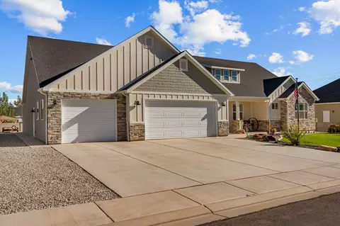 Exterior - 563 E 5020 N, Enoch, UT 84721 photo 13 of 13