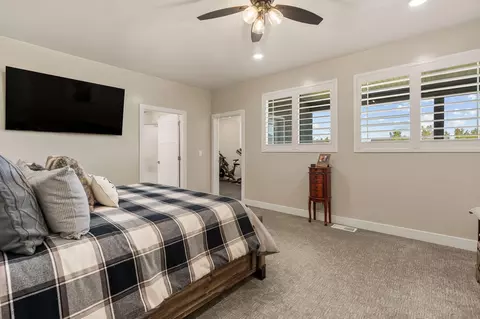 Bedroom - 563 E 5020 N, Enoch, UT 84721 photo 5 of 6