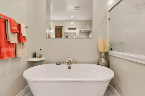 Bath - 563 E 5020 N, Enoch, UT 84721 photo 2 of 3