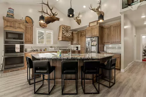 Kitchen - 563 E 5020 N, Enoch, UT 84721 photo 2 of 7